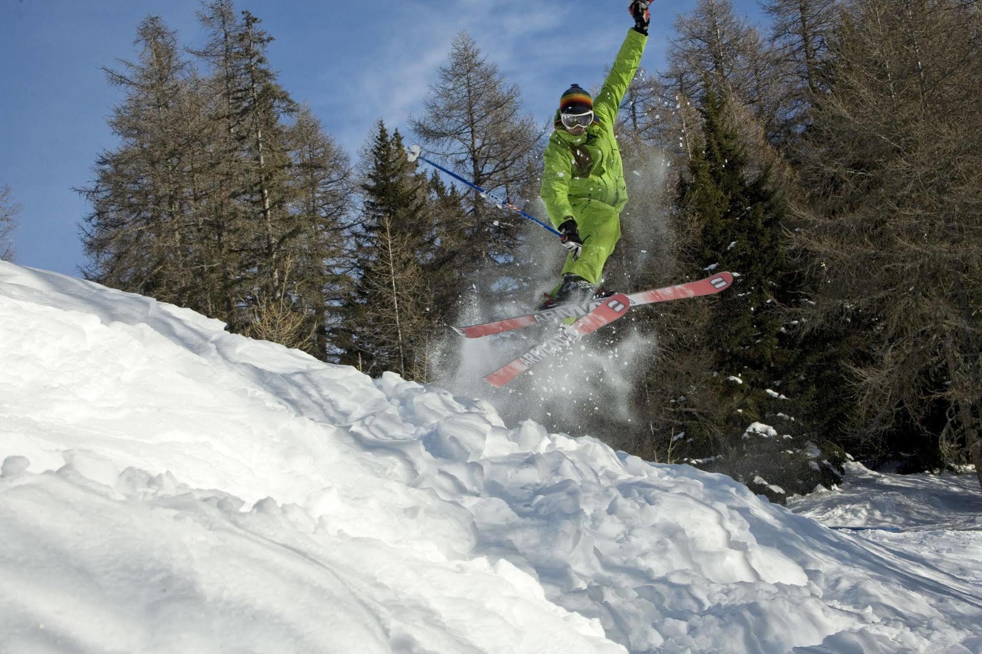 Hotel Club Mmv Altitude **** Les Arcs  المظهر الخارجي الصورة